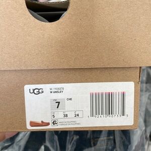 UGG Ansley Slippers in Chestnut